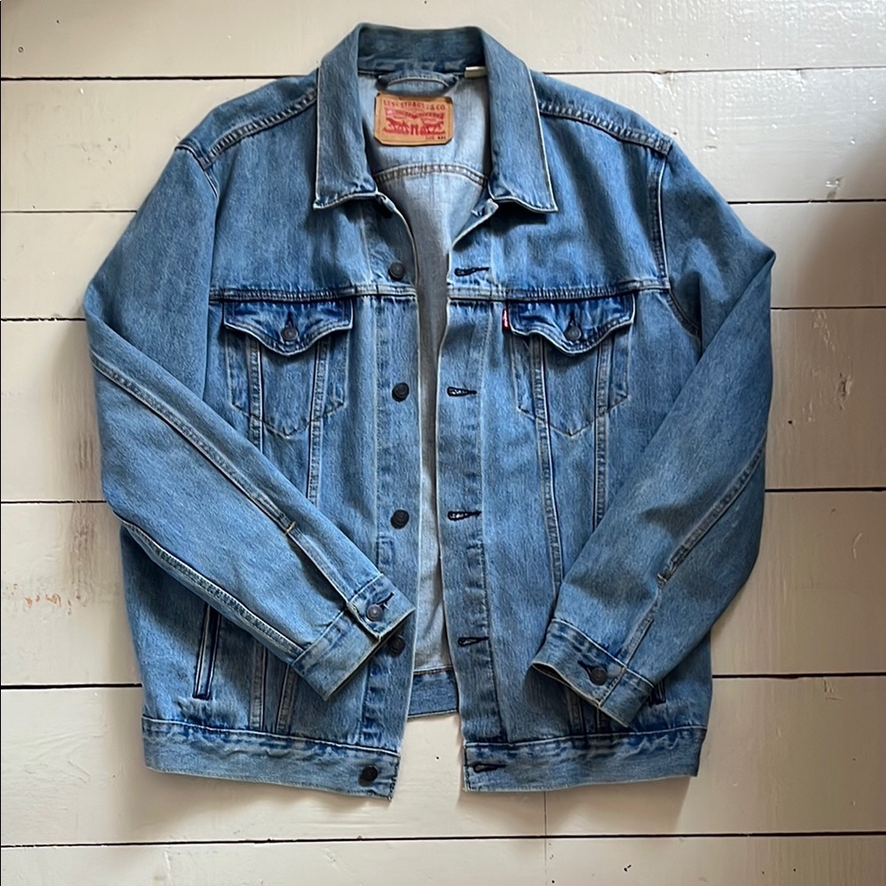 Levi's Blue Lightweight Trucker Jacket with Shirt Collar